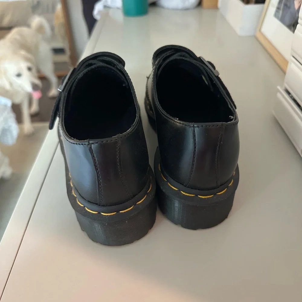 Dr. Martens medium platform with Buckles